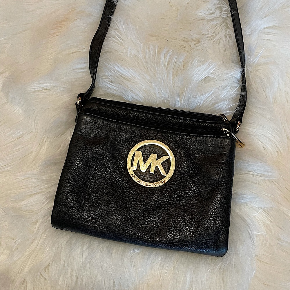 Black pebble leather crossbody